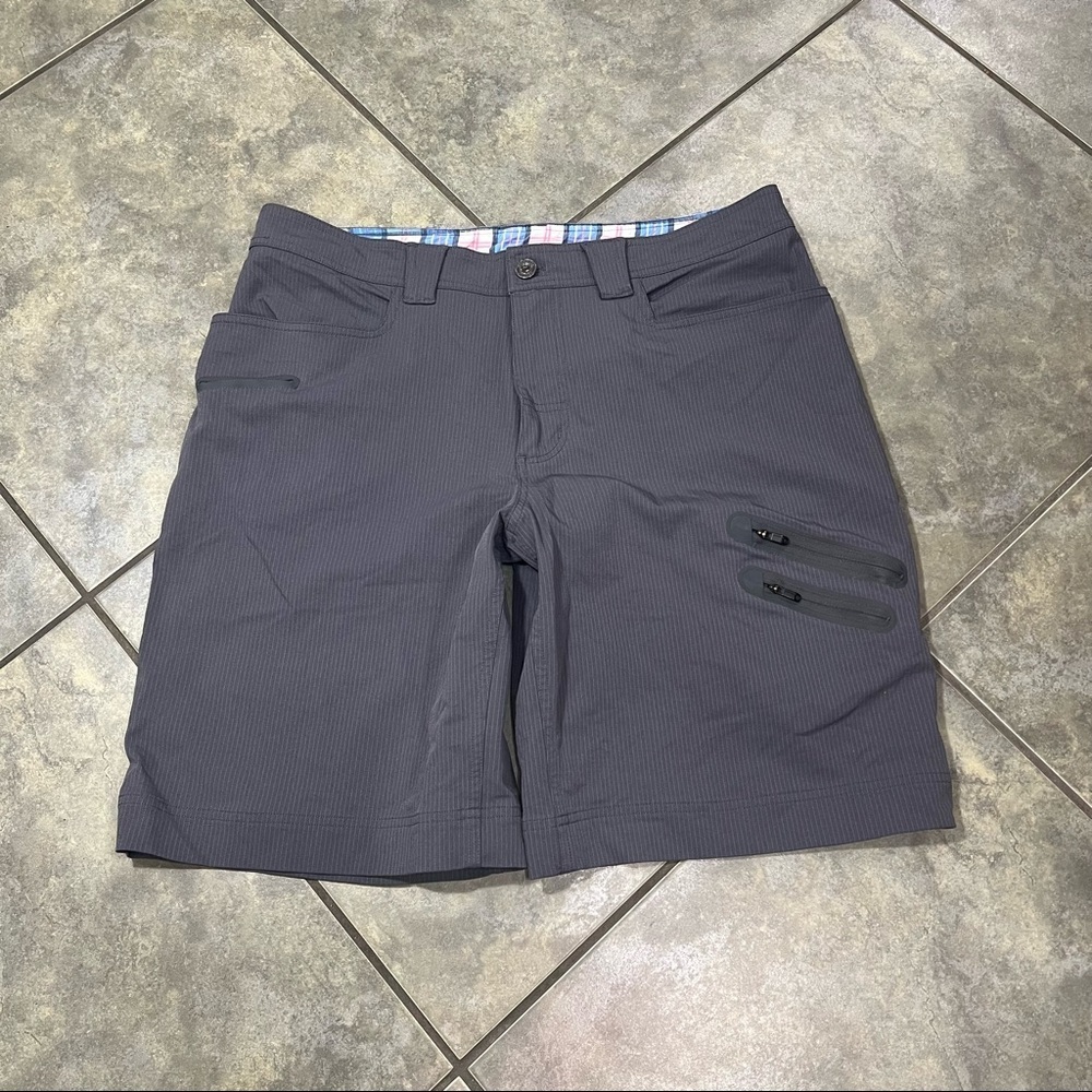 Lululemon Athletica Cadence Men 38 Gray Performance Shorts Stretch Pockets